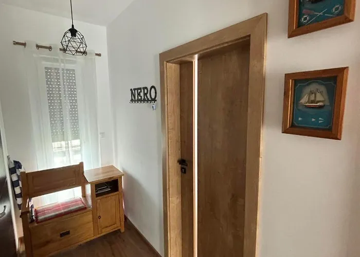 Luxoro Park Nero Apartman *